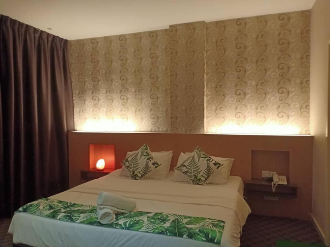 Grandeur Hotel And Spa Malacca ภายนอก รูปภาพ
