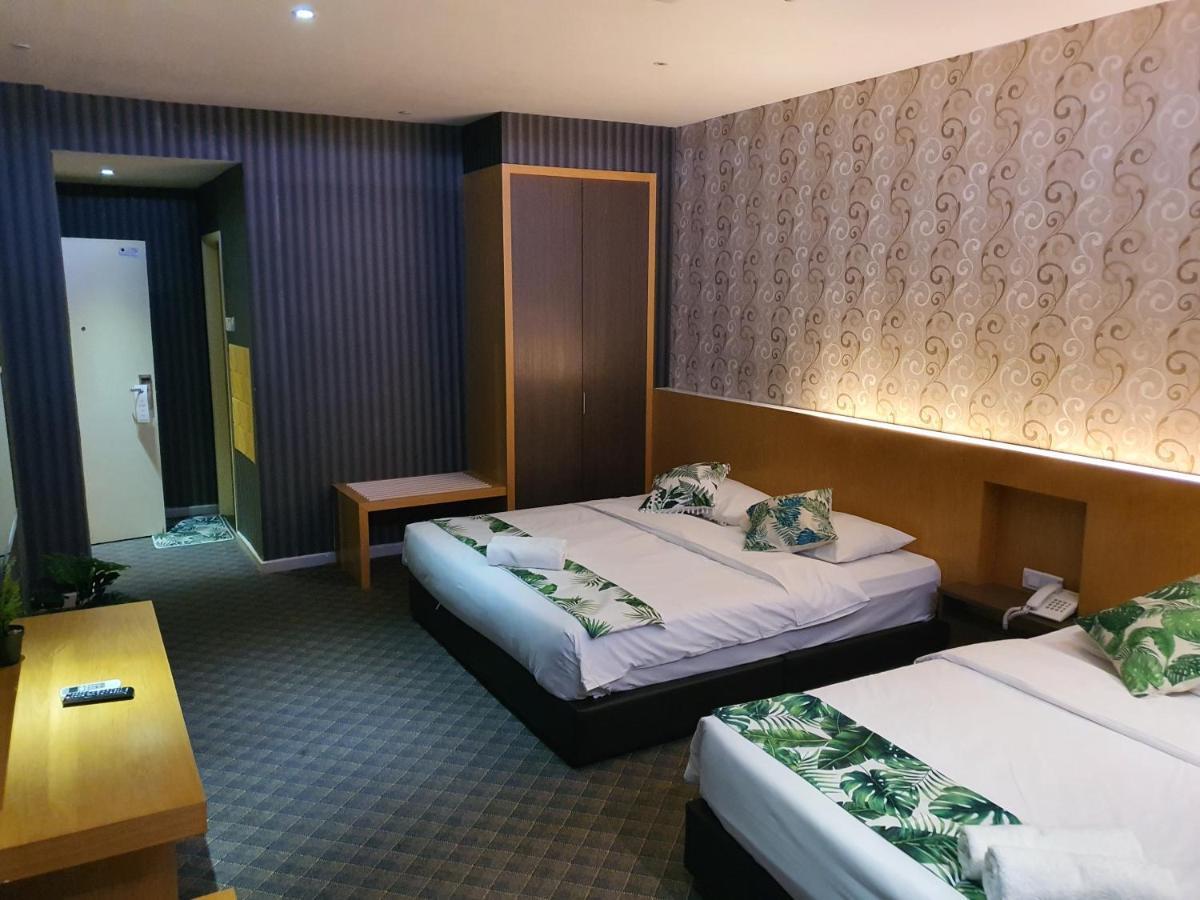 Grandeur Hotel And Spa Malacca ภายนอก รูปภาพ
