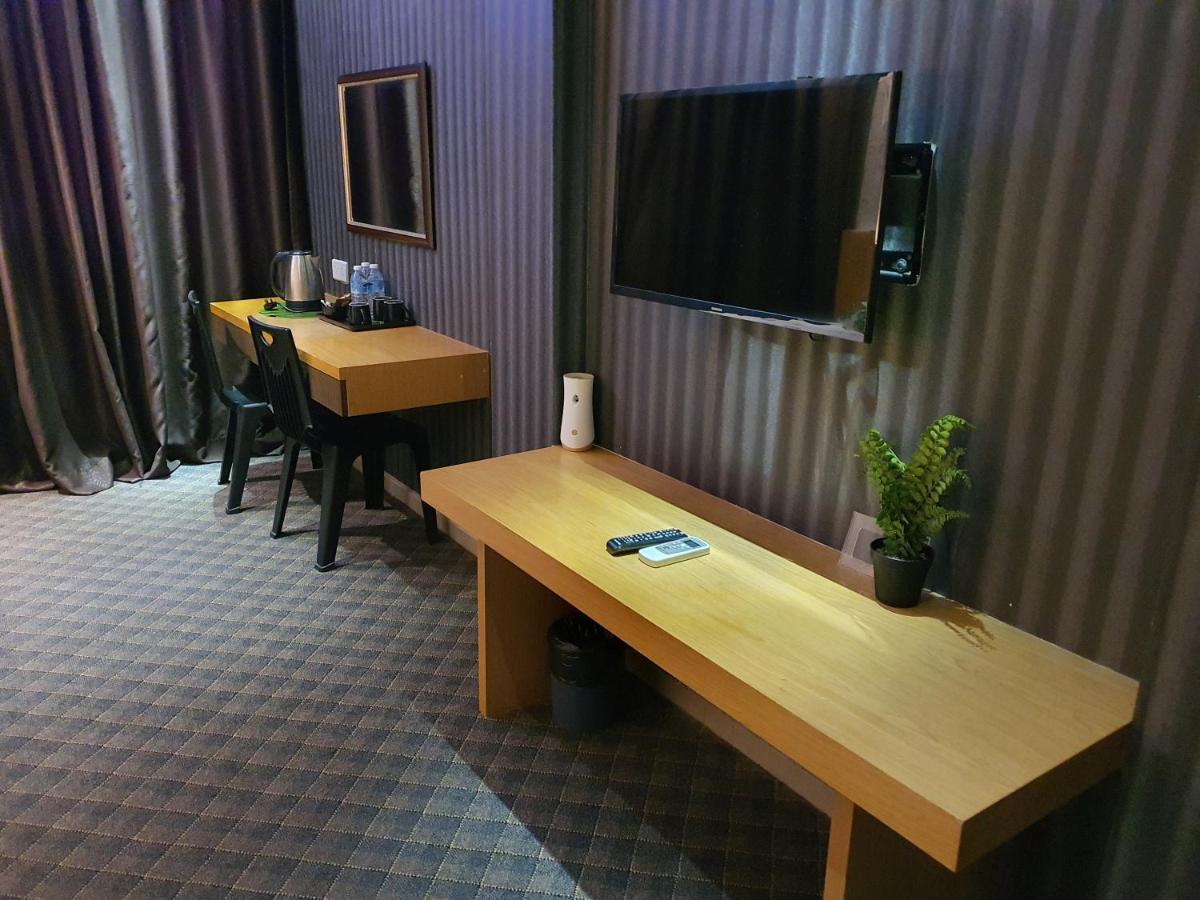 Grandeur Hotel And Spa Malacca ภายนอก รูปภาพ