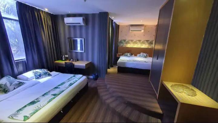 Grandeur Hotel And Spa Malacca ภายนอก รูปภาพ